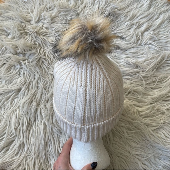 J. Crew Ivory Wool Blend Ribbed Faux Fur Pom-Pom Beanie Hat BM779 NWT One Size main image 9